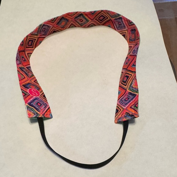 Sweaty Band Headband - Deja Vu Pink - Picture 2 of 8